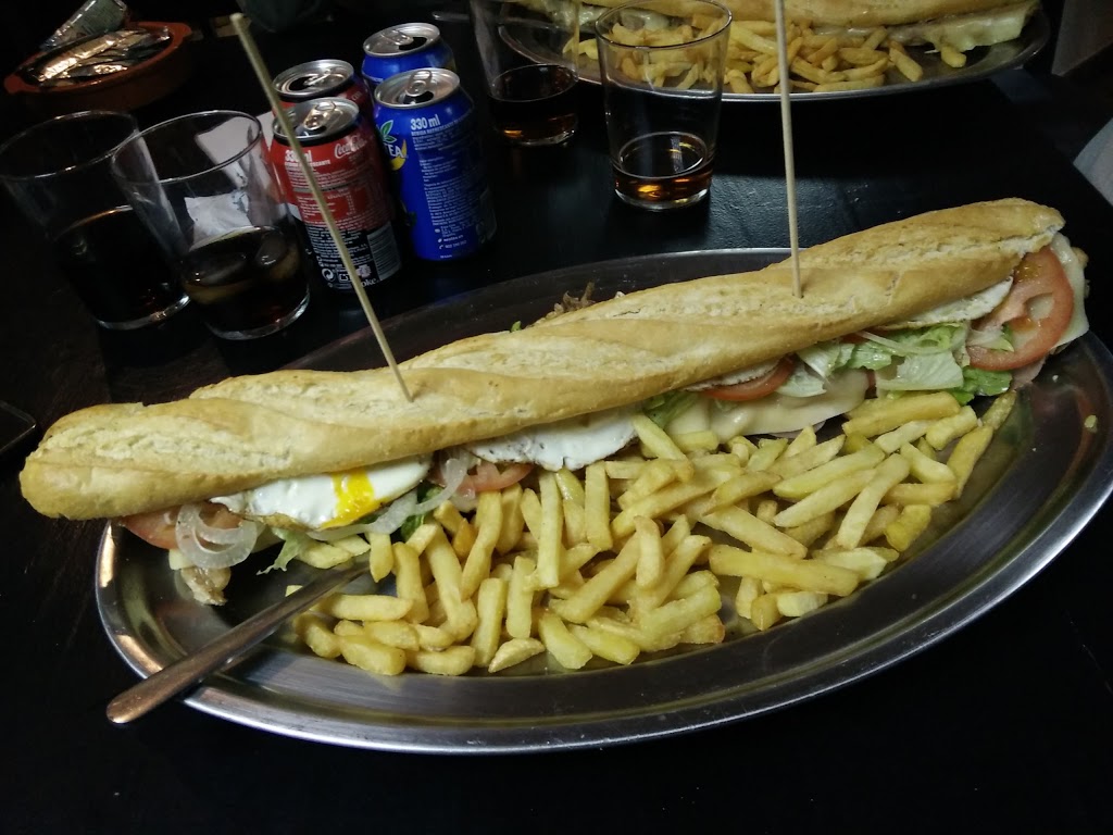 Cervecería Bocatería A Triada 1