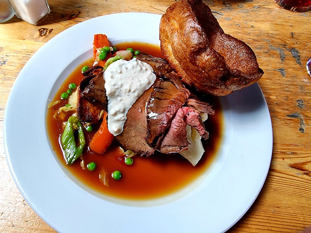 Charles Holden - Foto 1