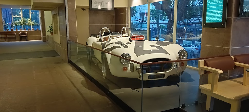 Caffeine 'n' Carburetors - Foto 1