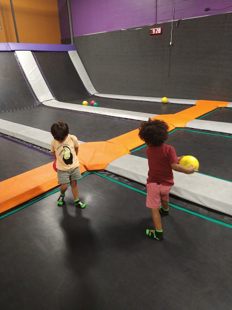 Just Jump Trampoline Park - Foto 5