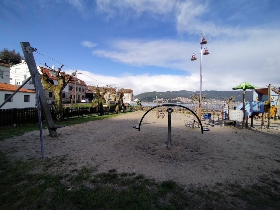 Parque infantil de Arealonga - Foto 2