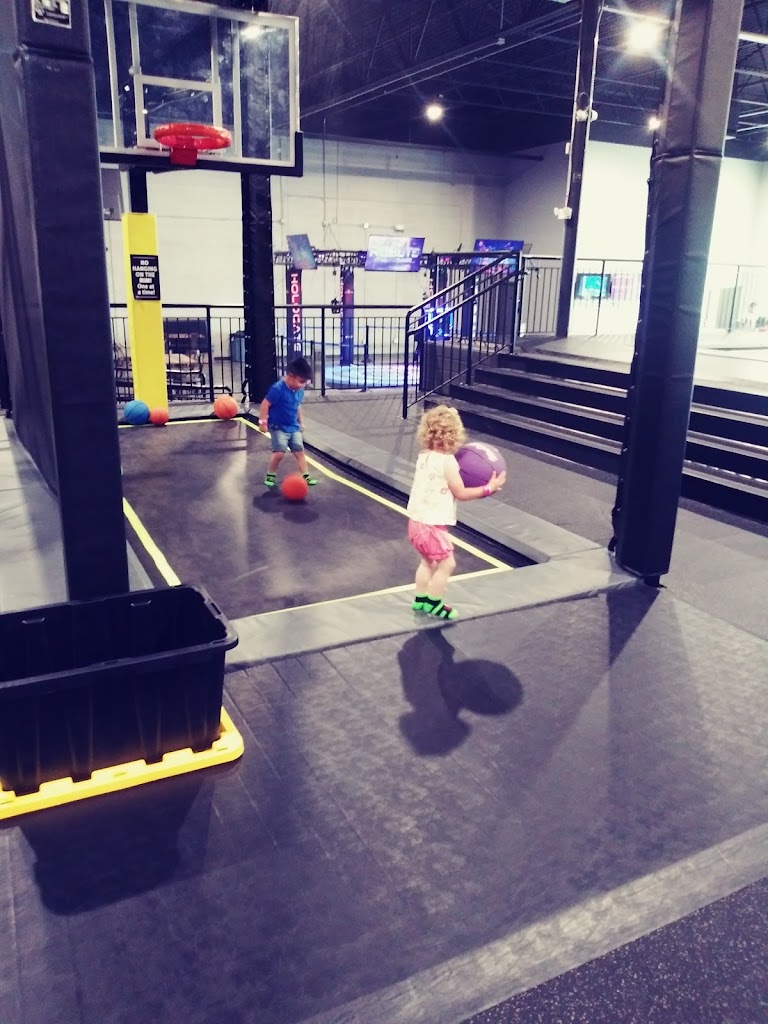 Just Jump Trampoline Park - Foto 1