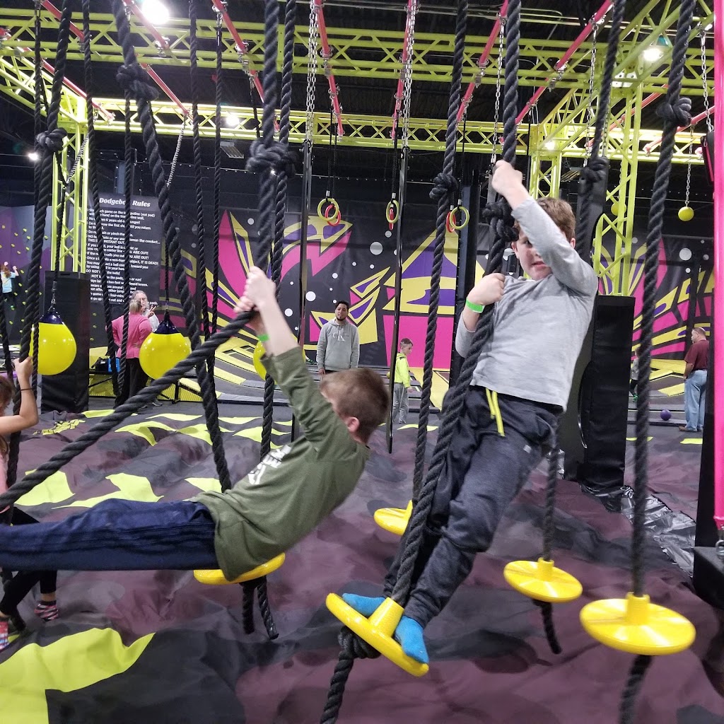 Just Jump Trampoline Park - Foto 1
