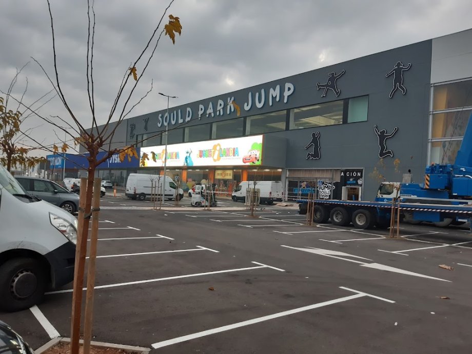 Sould Park Jump CC La Torre Outlet Zaragoza - Trampoline Park y Arcade - Foto 3