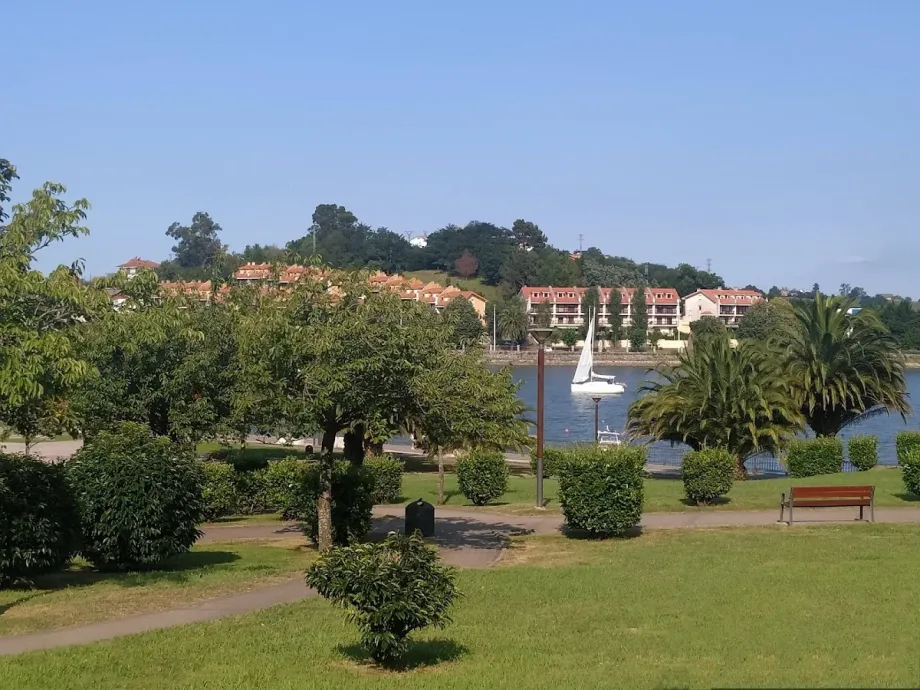 Parque de La Cantábrica - Foto 14