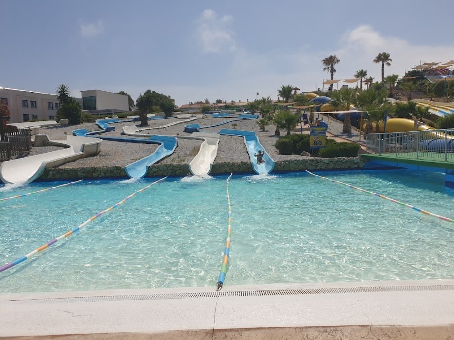 Aquavelis Parque Acuático - Foto 4