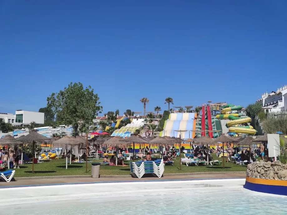 Aquavelis Parque Acuático - Foto 17