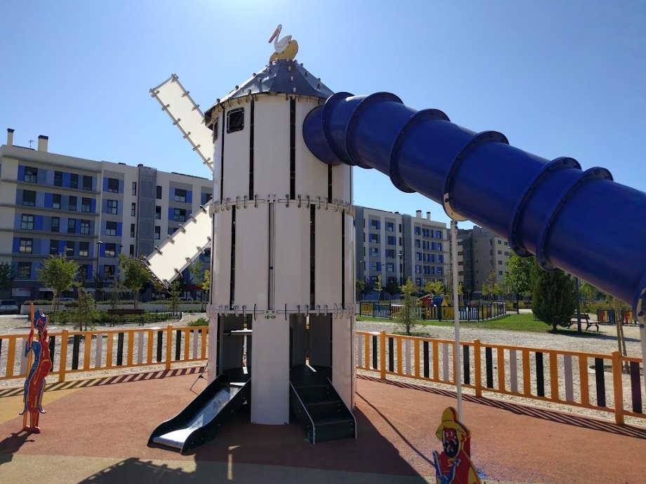 Parque Infantil El Quijote - Foto 4