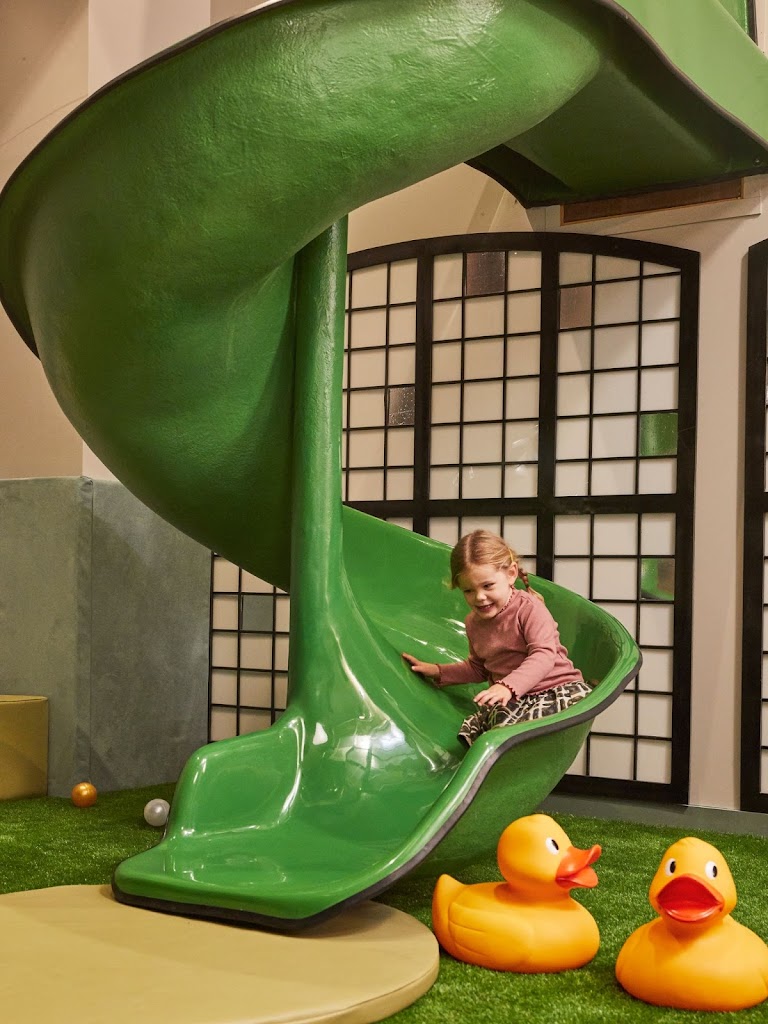 Maggie & Rose Islington Family Members Club 8