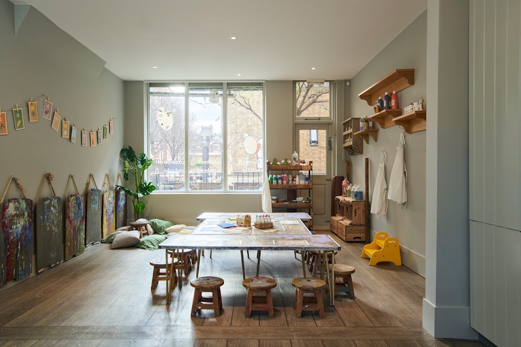 Maggie & Rose Kensington Family Members Club 4