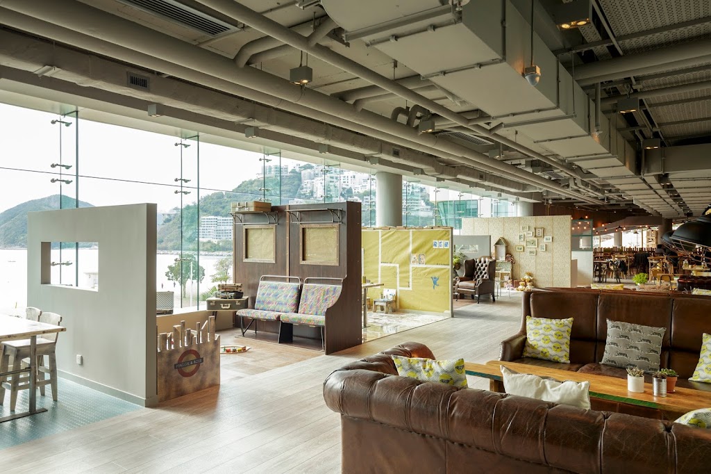 Maggie & Rose Repulse Bay 1