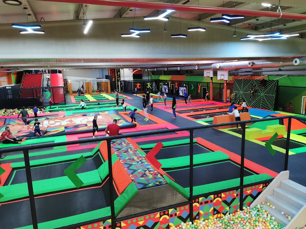 Diver Jump Trampoline Park 1