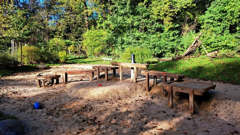 Der Seidenspinner Spielplatz - Foto 2