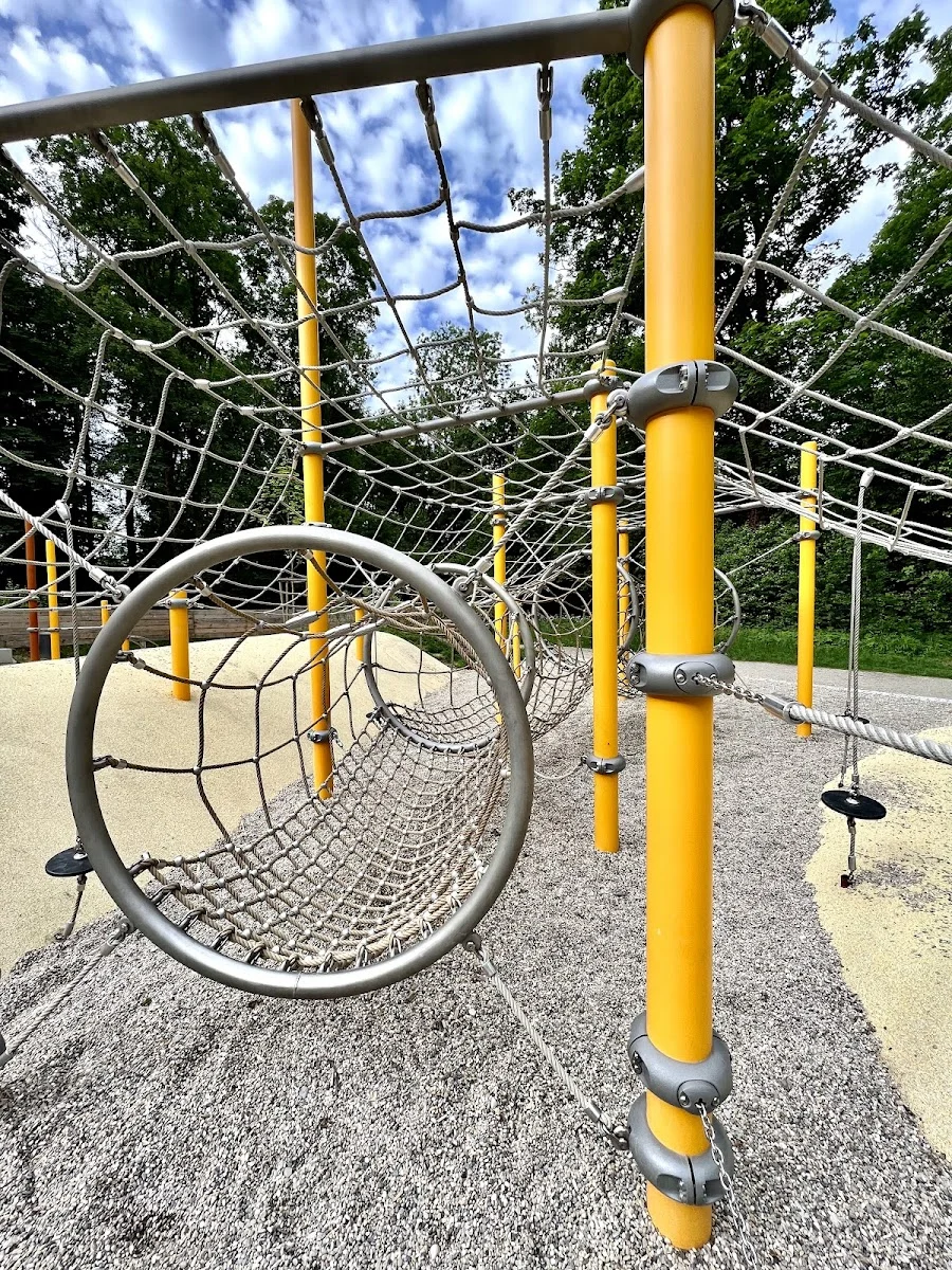 Der Seidenspinner Spielplatz - Foto 9