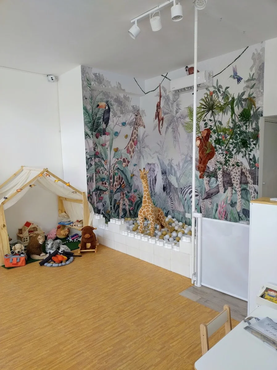 LuPaLaLand, juegos y cafe - Foto 3