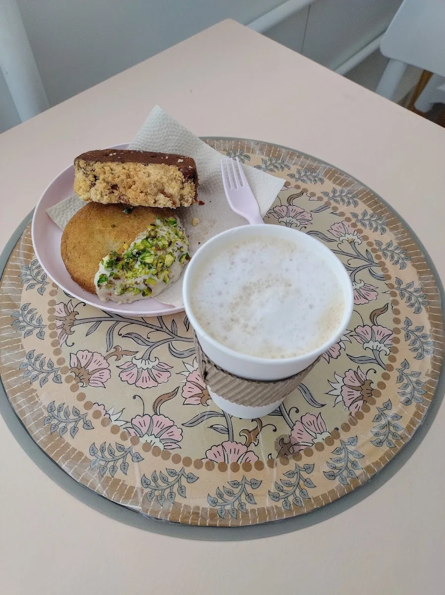 LuPaLaLand, juegos y cafe - Foto 5