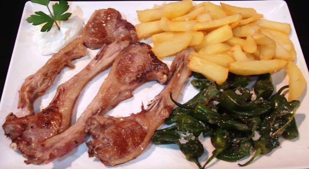 Restaurant Marisquería Freiduría la Maquinista - Foto 1