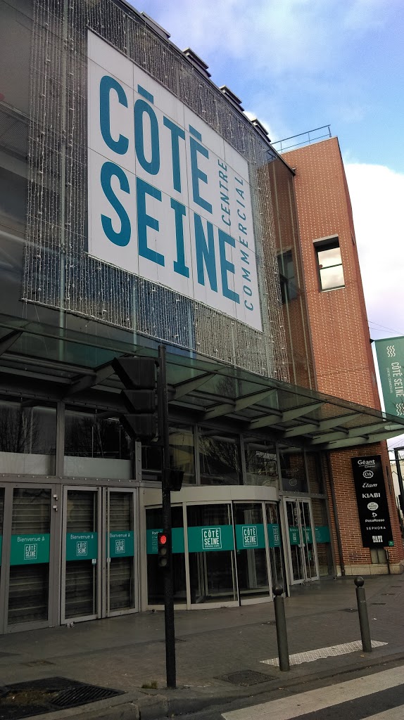 Centre Commercial Côté Seine 17