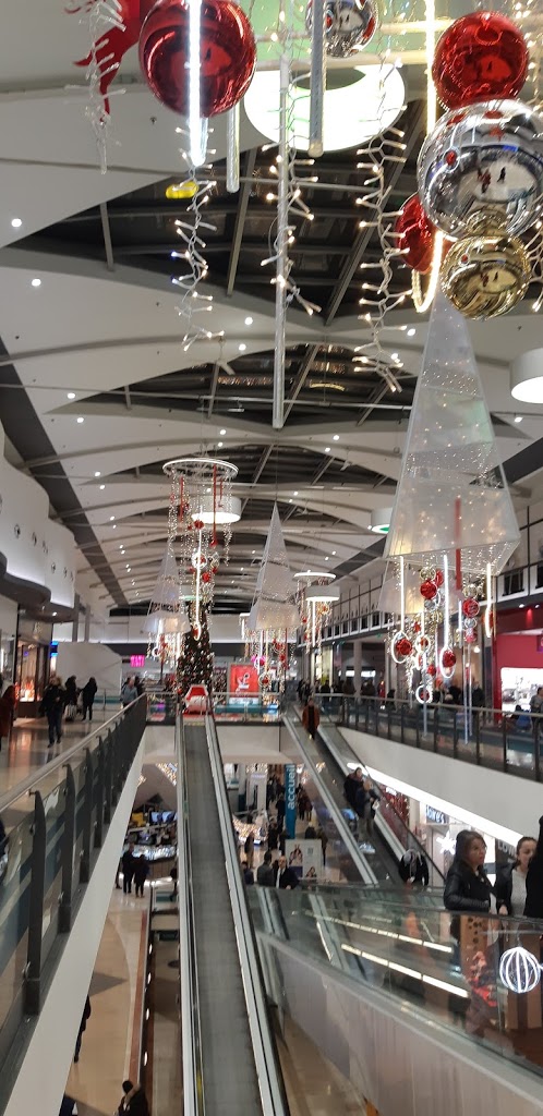 Centre Commercial Côté Seine 7