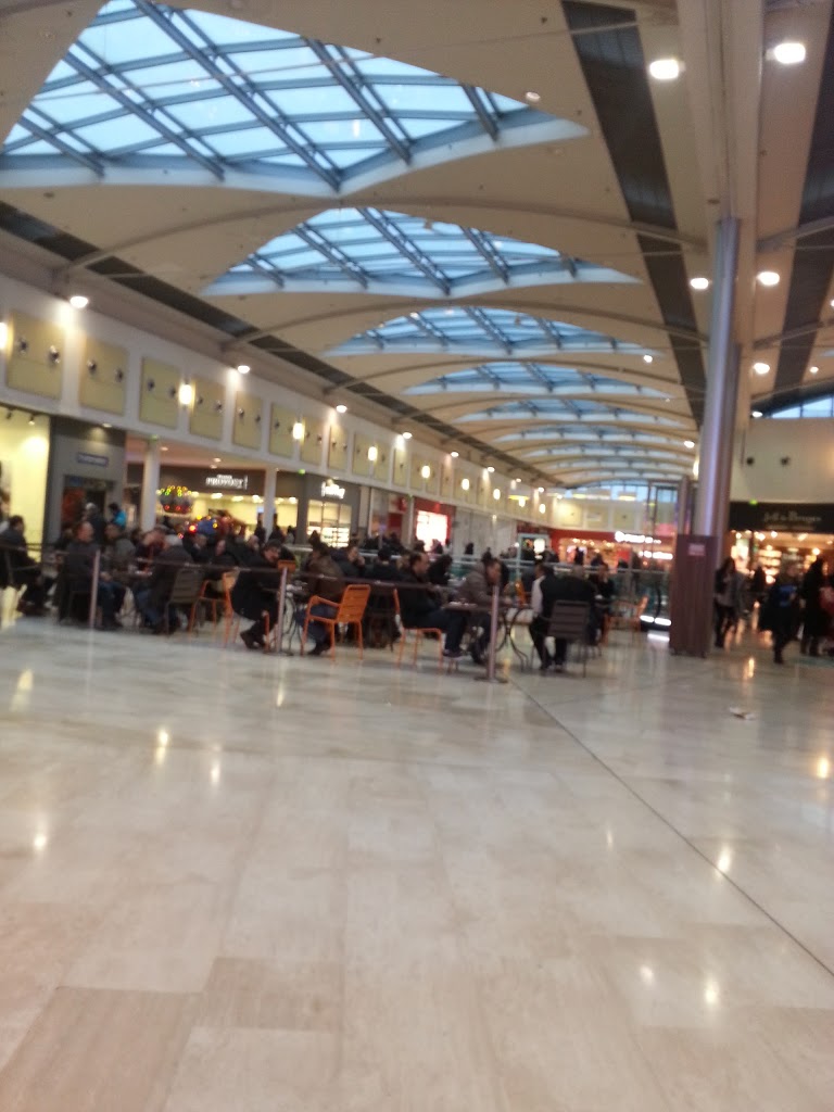 Centre Commercial Côté Seine 8