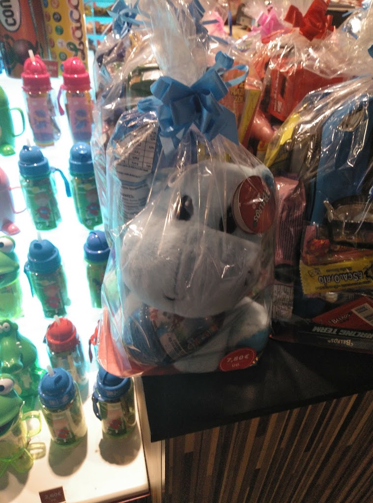 Poly Juguetes C.C. Príncipe Pío - Foto 1