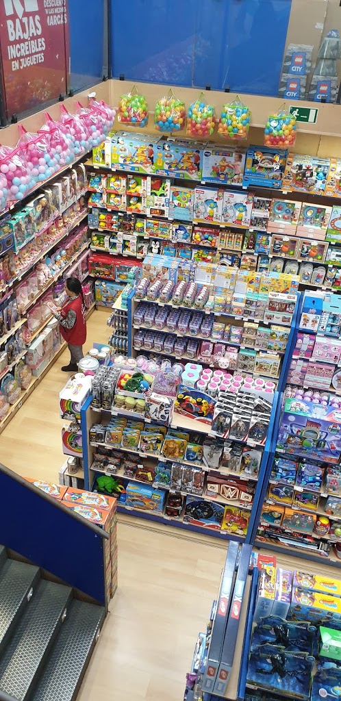 Poly Juguetes C.C. Príncipe Pío - Foto 1