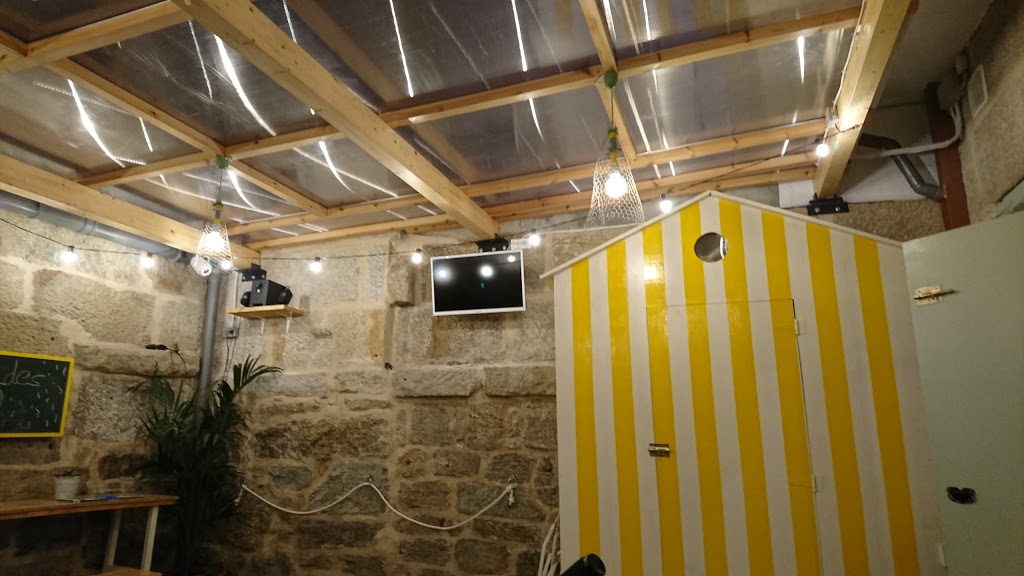 El patio Kinder Bar 15