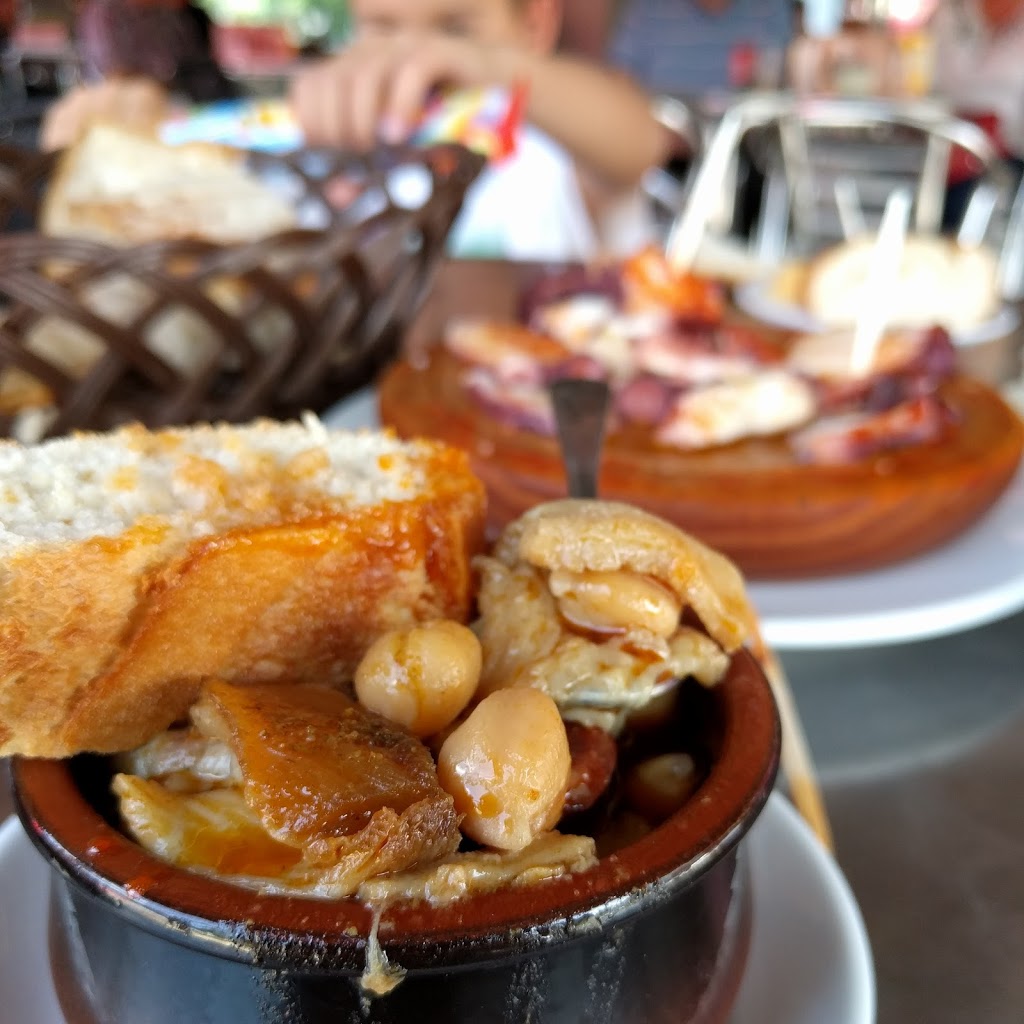 Las Cuevas Cafetería 2