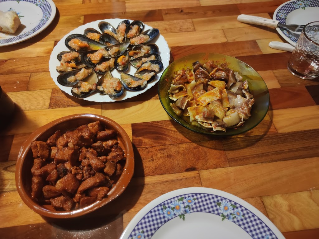 Tapería Baxiña - Foto 1