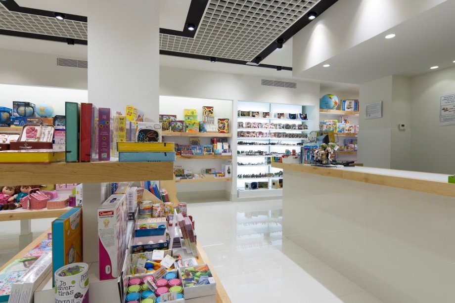 El faro de los tres mundos - Foto 2