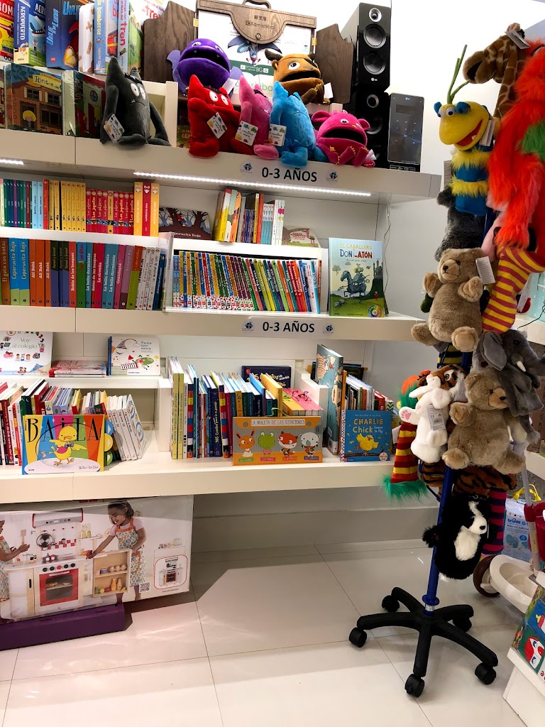 El faro de los tres mundos 4