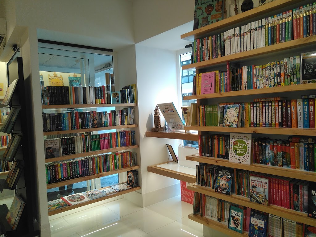 El faro de los tres mundos 1