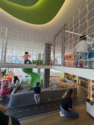 PLAYROOM CAFÉ