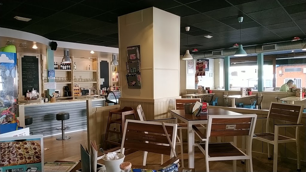 Pizzería&Cerveceria La Nueva Bastilla 3