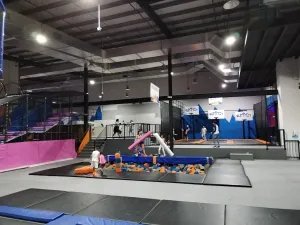 Summit Trampoline Park | La Chorrera