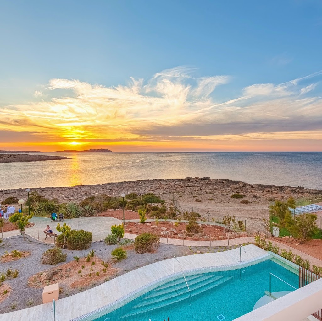 Sirenis Seaview Country Club 13