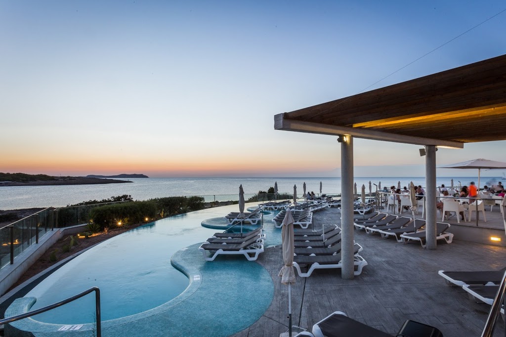 Sirenis Seaview Country Club 5