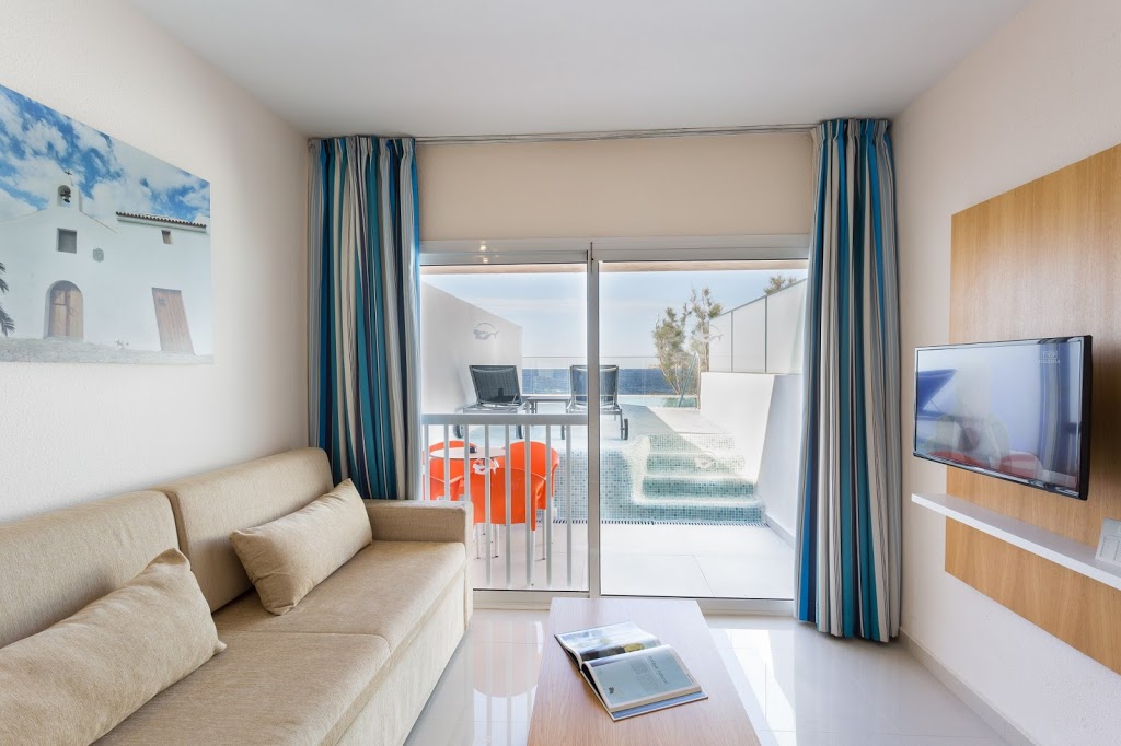 Sirenis Seaview Country Club 7