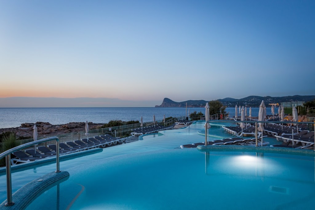 Sirenis Seaview Country Club 9