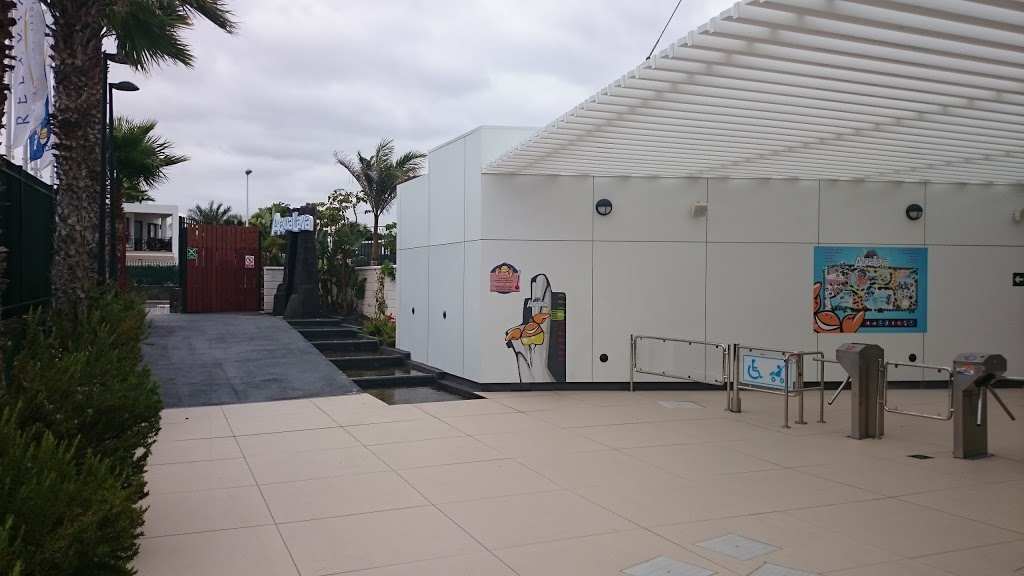 Aqualava Water Park 18