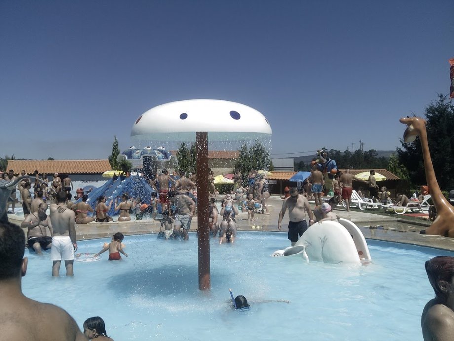 Parque Aquático de Fafe - Foto 2