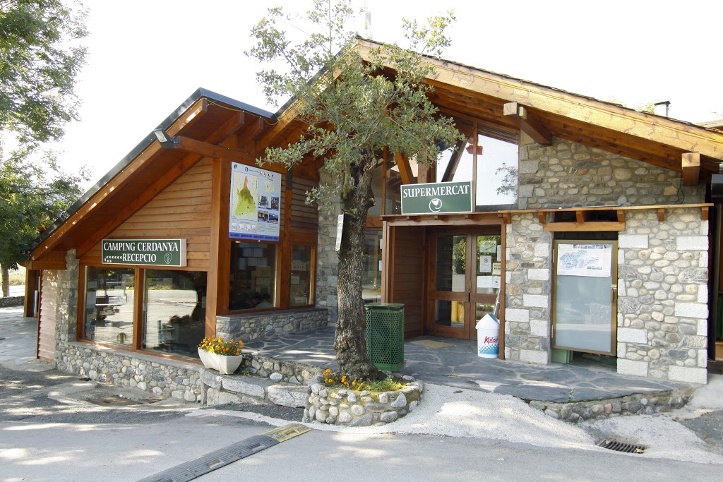 CERDANYA EcoRESORT - Càmping-Bungalowpark La Cerdanya