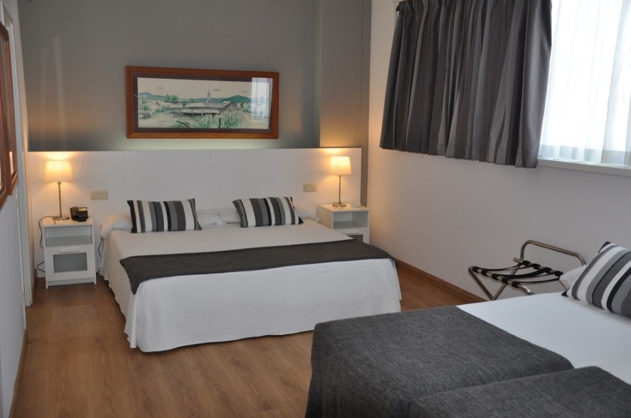 Aparthotel Atenea - Foto 3