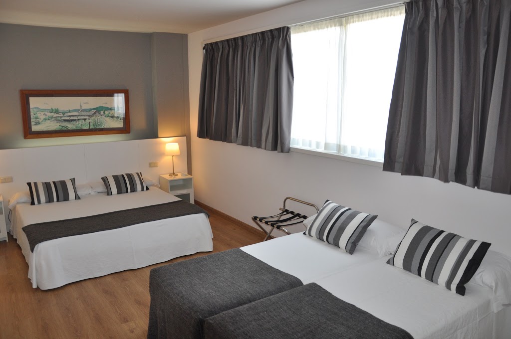 Aparthotel Atenea - Foto 1