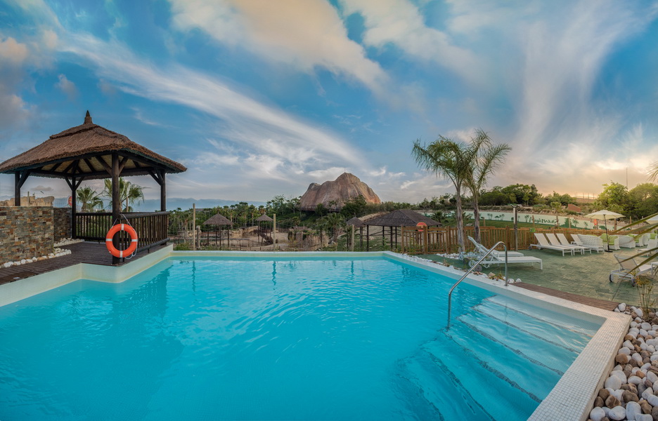 Magic Natura Animal, Water Park & Polynesian Lodge Resort 13