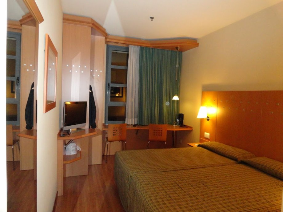 Hotel NH Valencia Las Ciencias - Foto 7