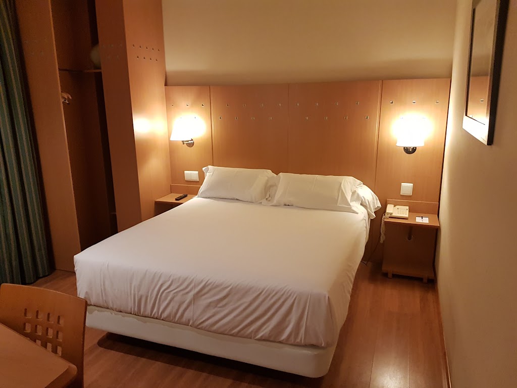 Hotel NH Valencia Las Ciencias 9