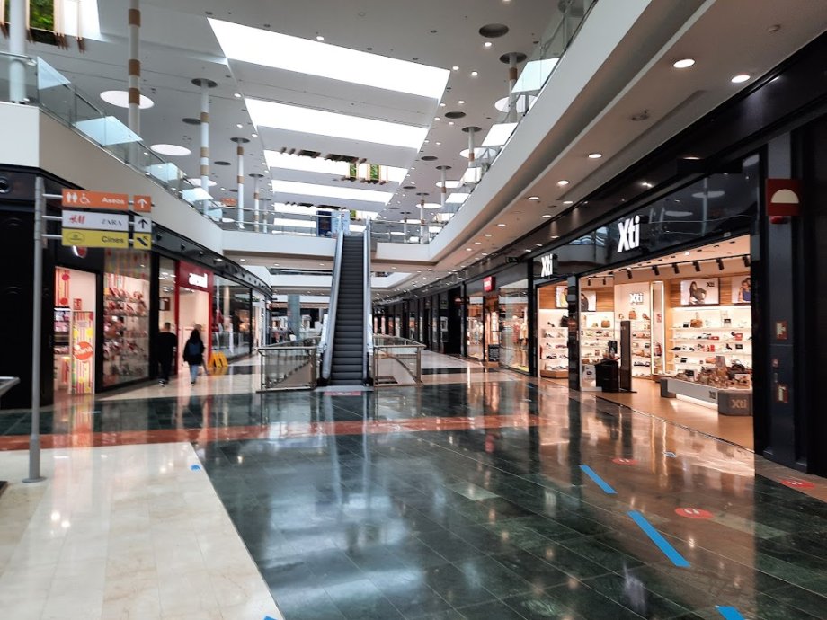 Centro Comercial As Cancelas - Foto 14