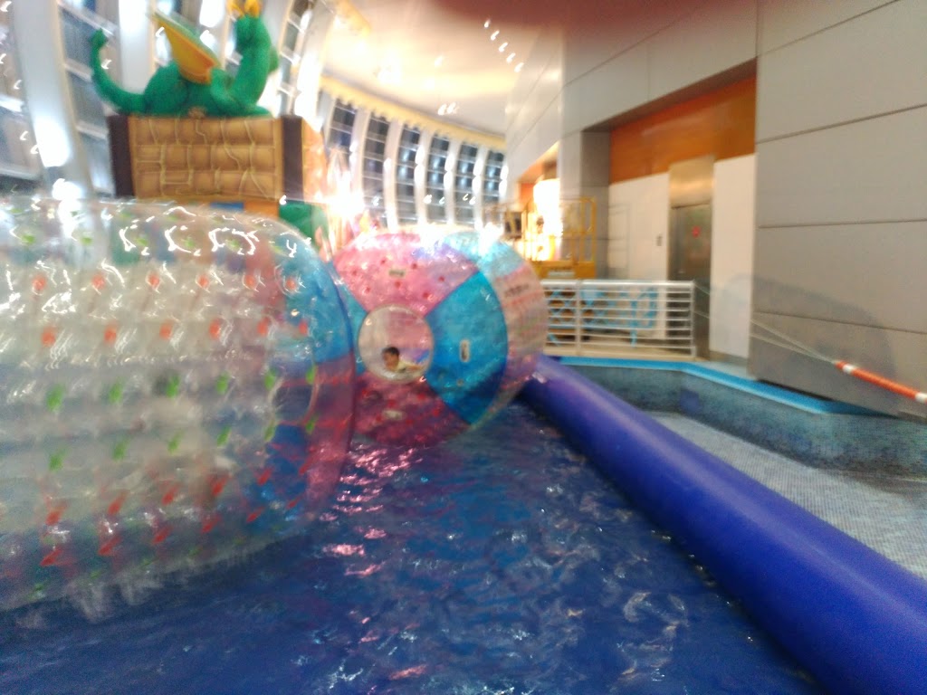 H2O Centro Comercial 16