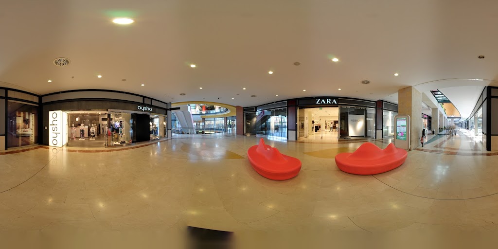 Centro Comercial Espacio León 9